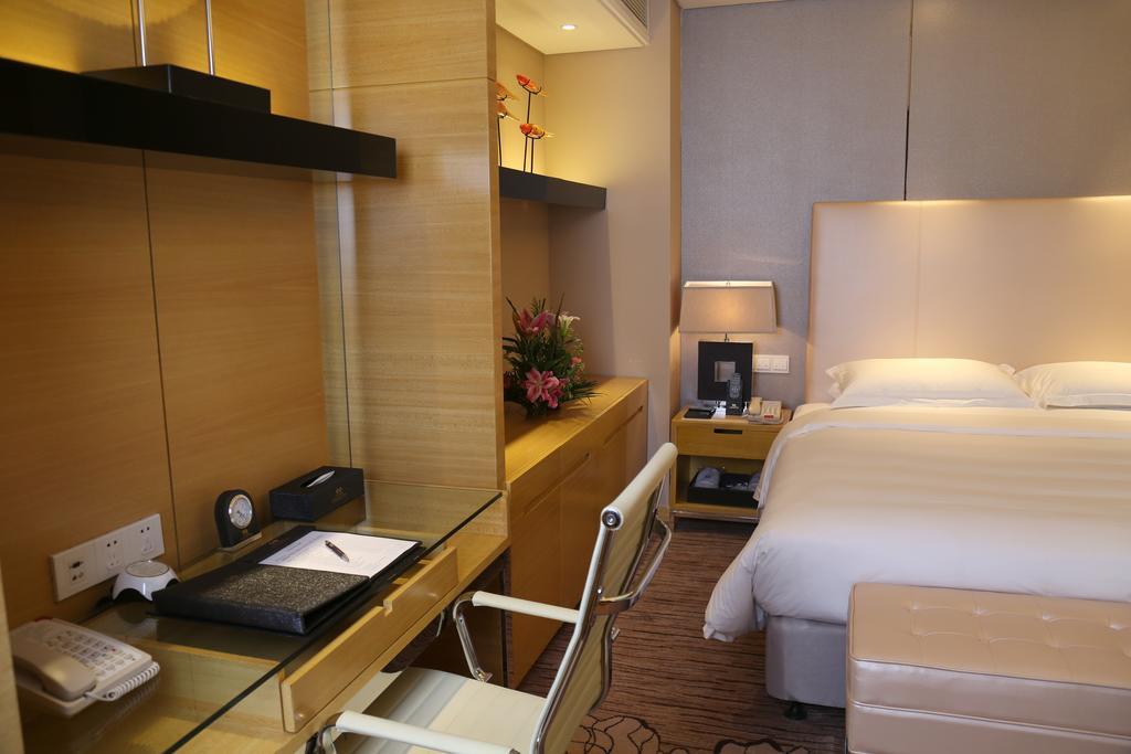 Guangzhou Changfeng Gloria Plaza Hotel Room photo